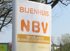 Bijenhuis heropend